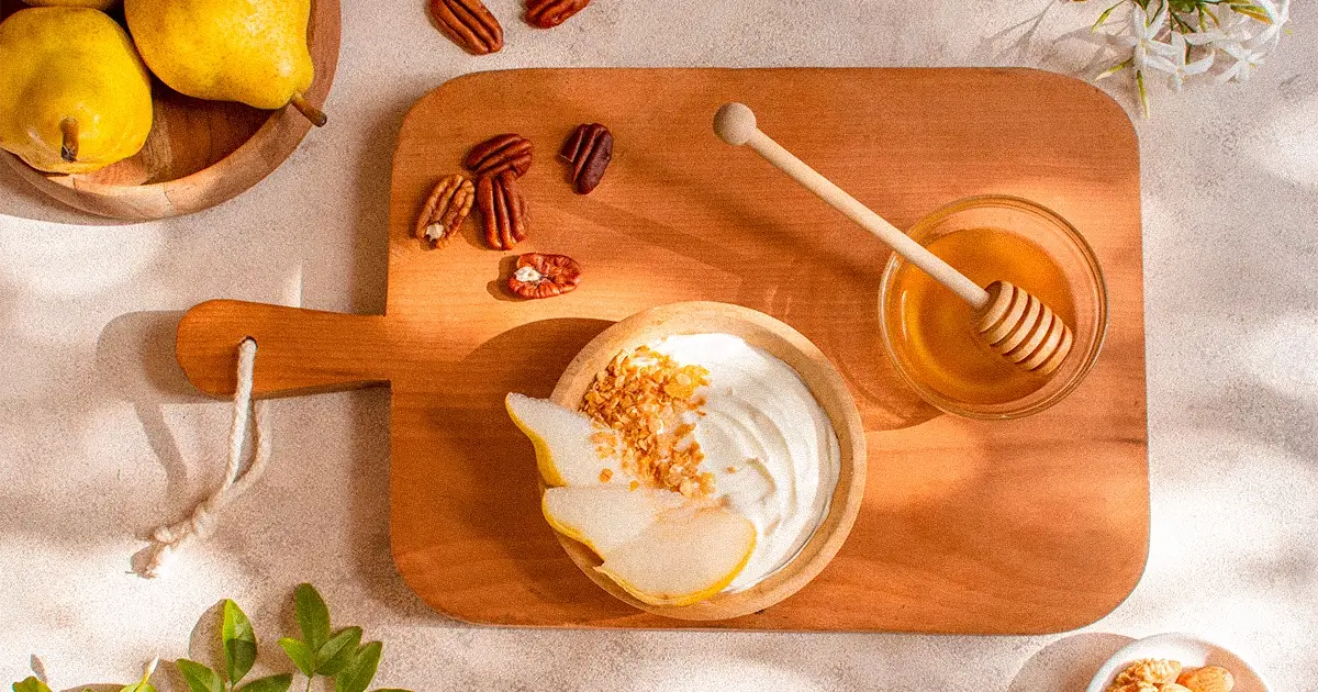 benefits of raw honey and yogurt